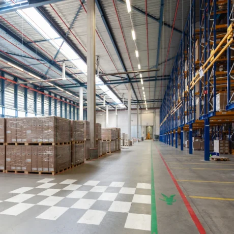 view full warehouse with forklift 181624 44643
