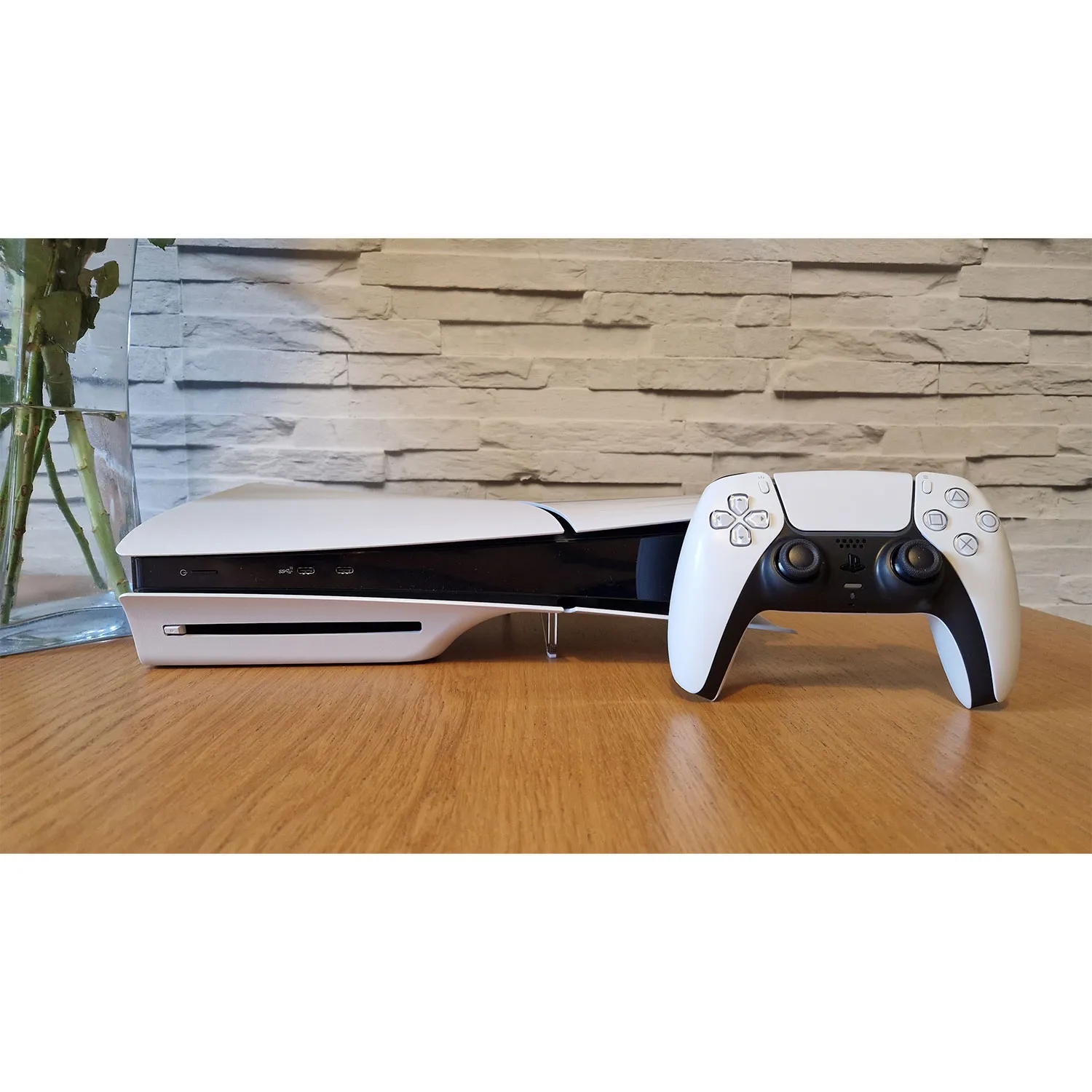 کنسول بازی سونی مدل PlayStation 5 Slim ریجن اروپا سری 2016A نسخه دیسکخور ظرفیت یک ترابایت به همراه دسته اضافی و بازی EA SPORTS FC 26 | گارانتی 18 ماهه پیکسل